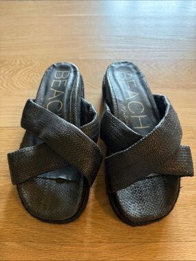 BEACH Black Crisscross Slide Sandals for Women